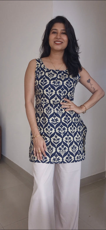NAVY BLUE IVORY SLEEVLESS SHORT KURTI