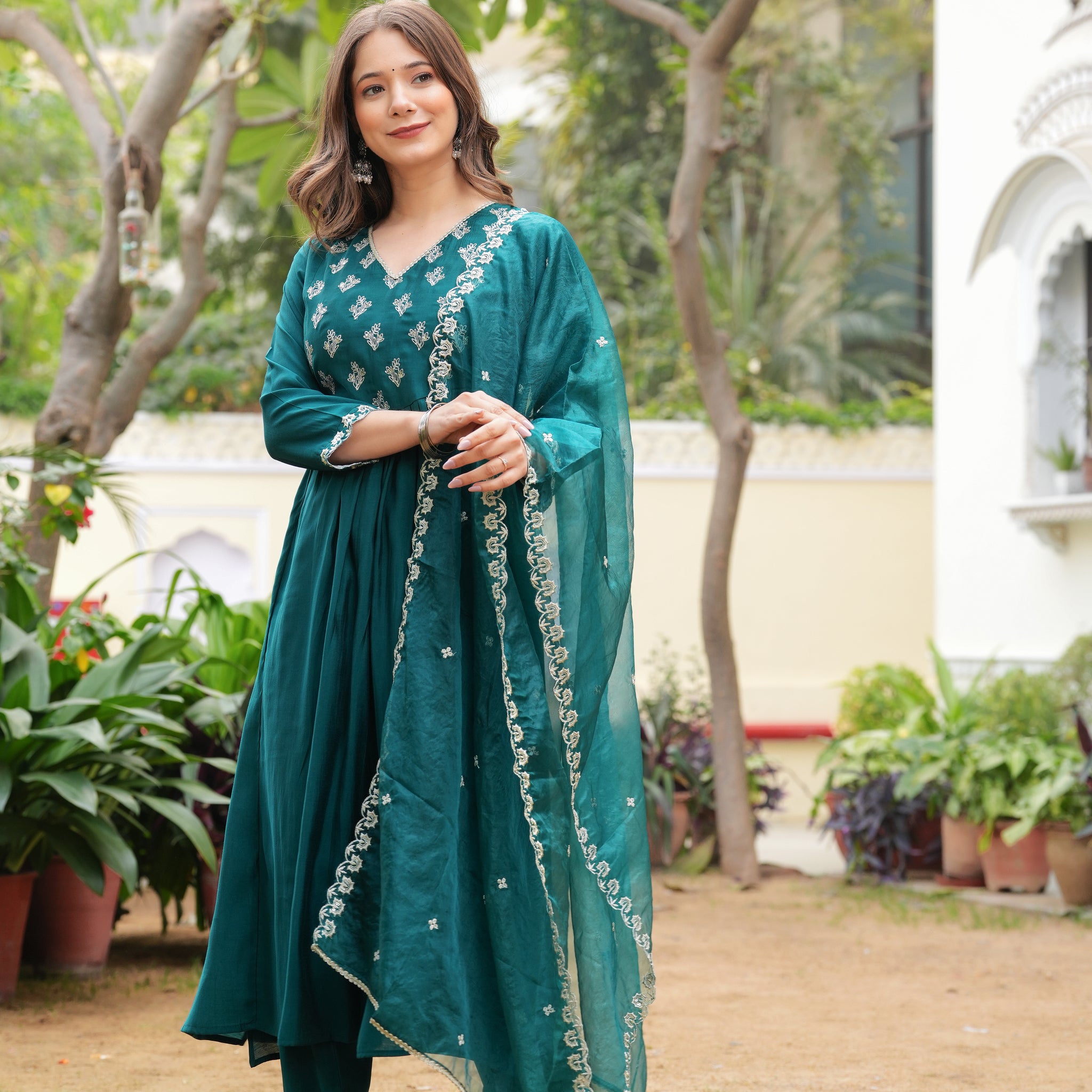 GREEN SILK SCALLOP PLEATED SUIT SET