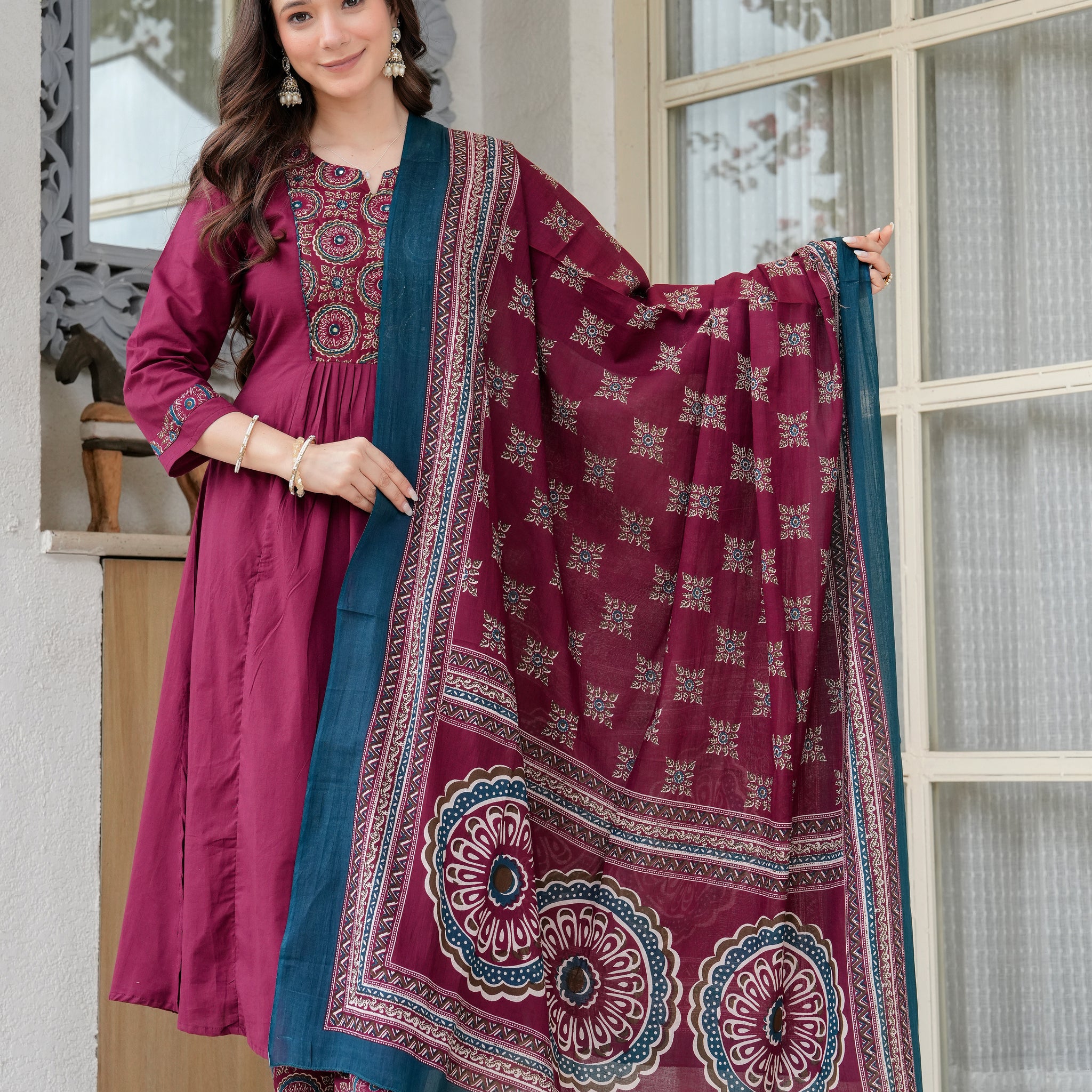 SOLID MAROON PLEATED