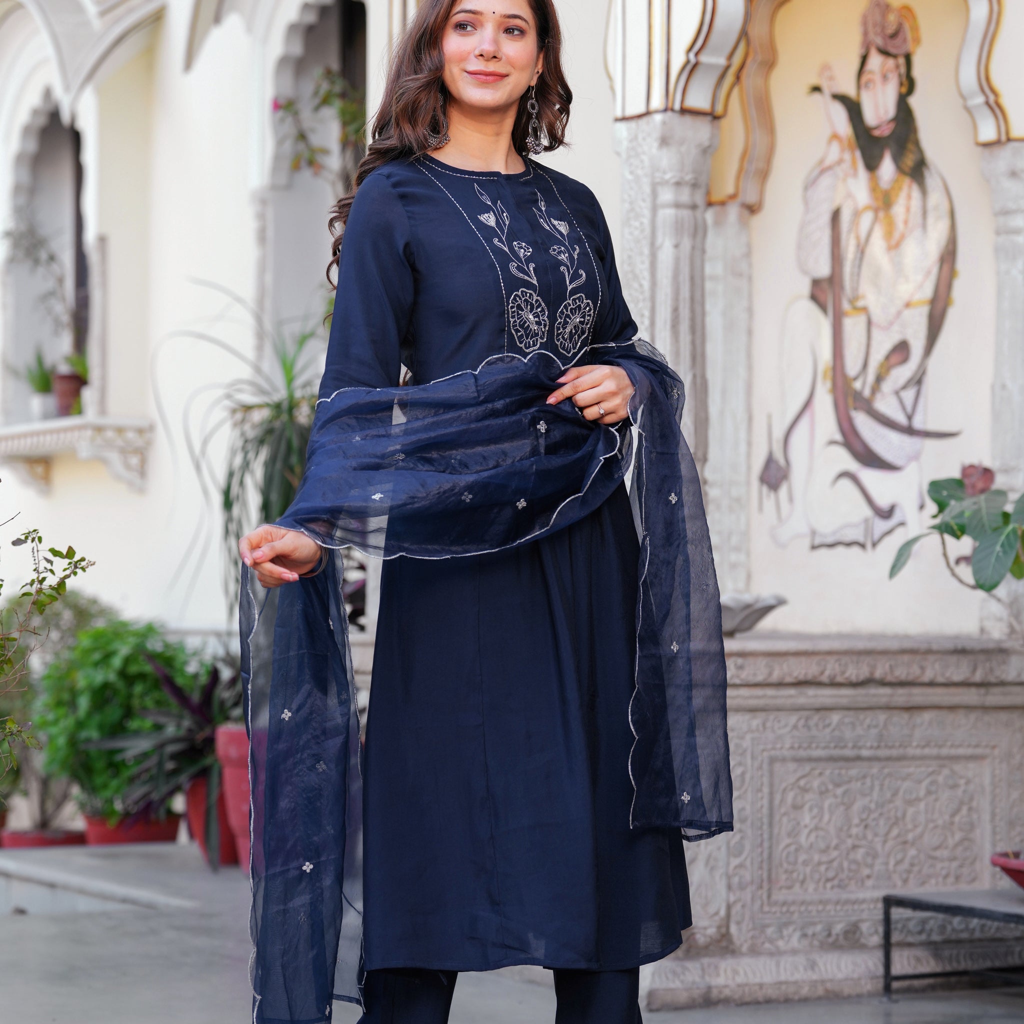 NAVY BLUE SOLID SILK PLEATED