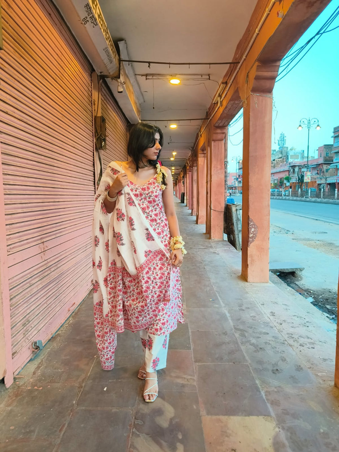 4 IN ONE WHITE PINK FLORAL SUIT SET