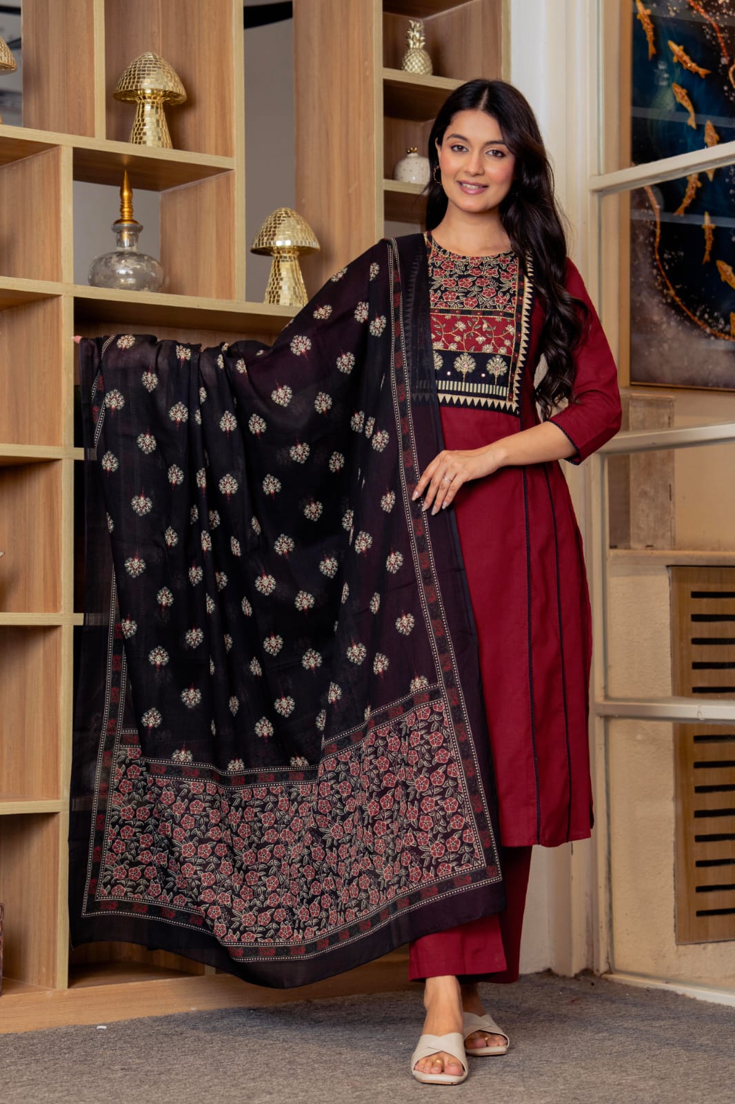 MAROON LACE STRAIGHT SUIT SET