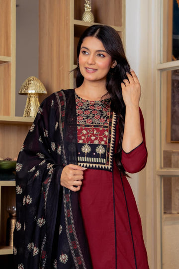 MAROON LACE STRAIGHT SUIT SET