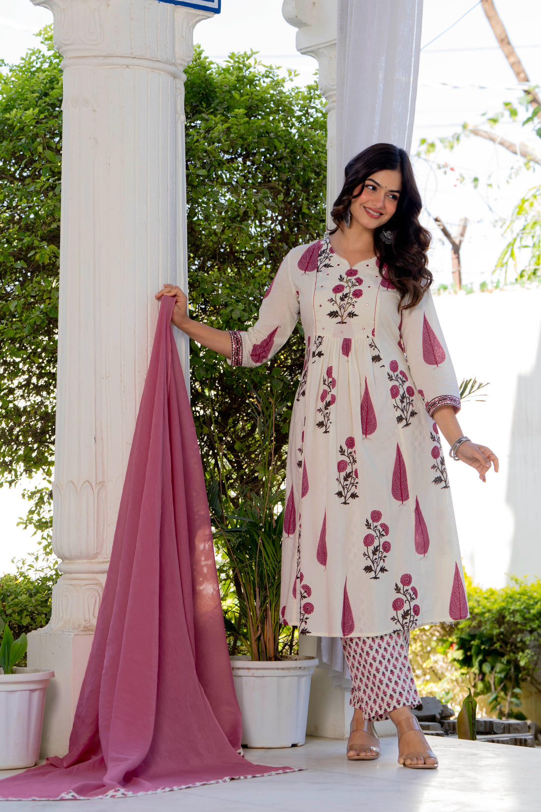 WHITE PINK BUTA PLEATED SUIT SET