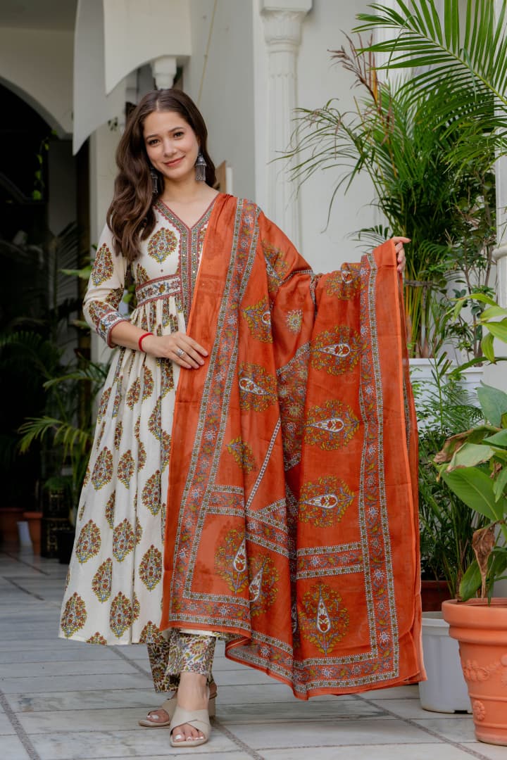 MUGHAL IVORY AND RUST ANARKALI SET