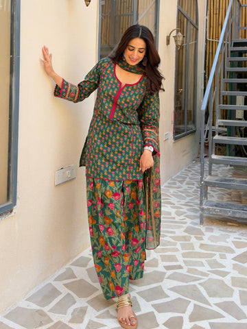 ROSE GARDEN FOREST FARSHI SUIT SET