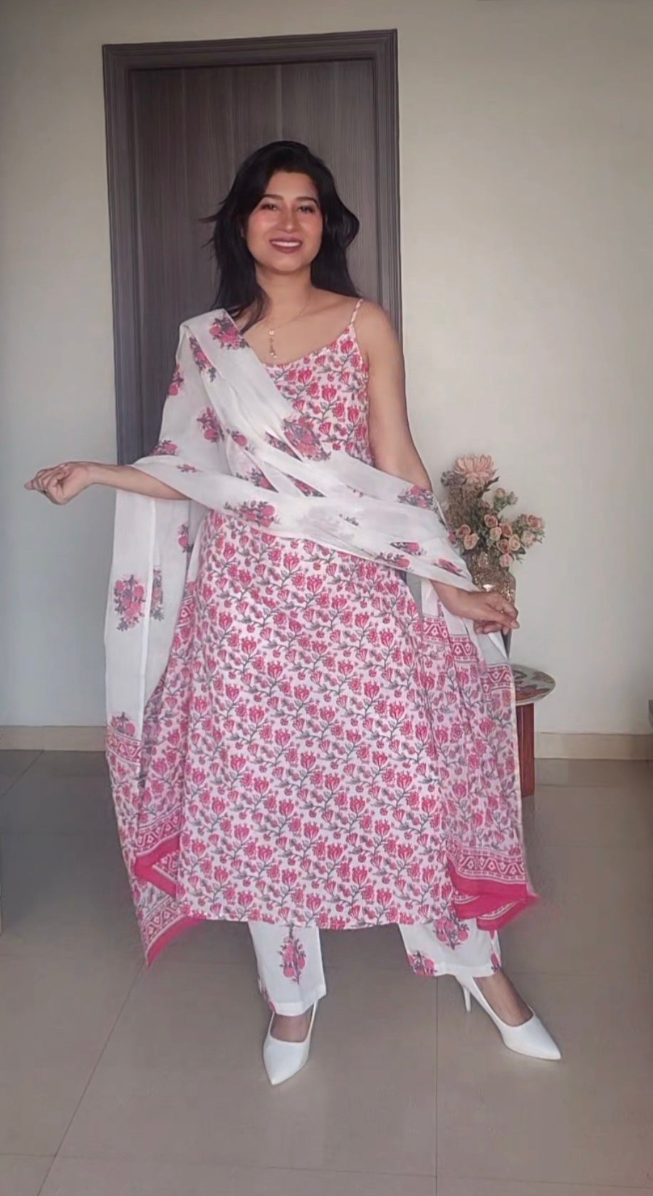 4 IN ONE WHITE PINK FLORAL SUIT SET