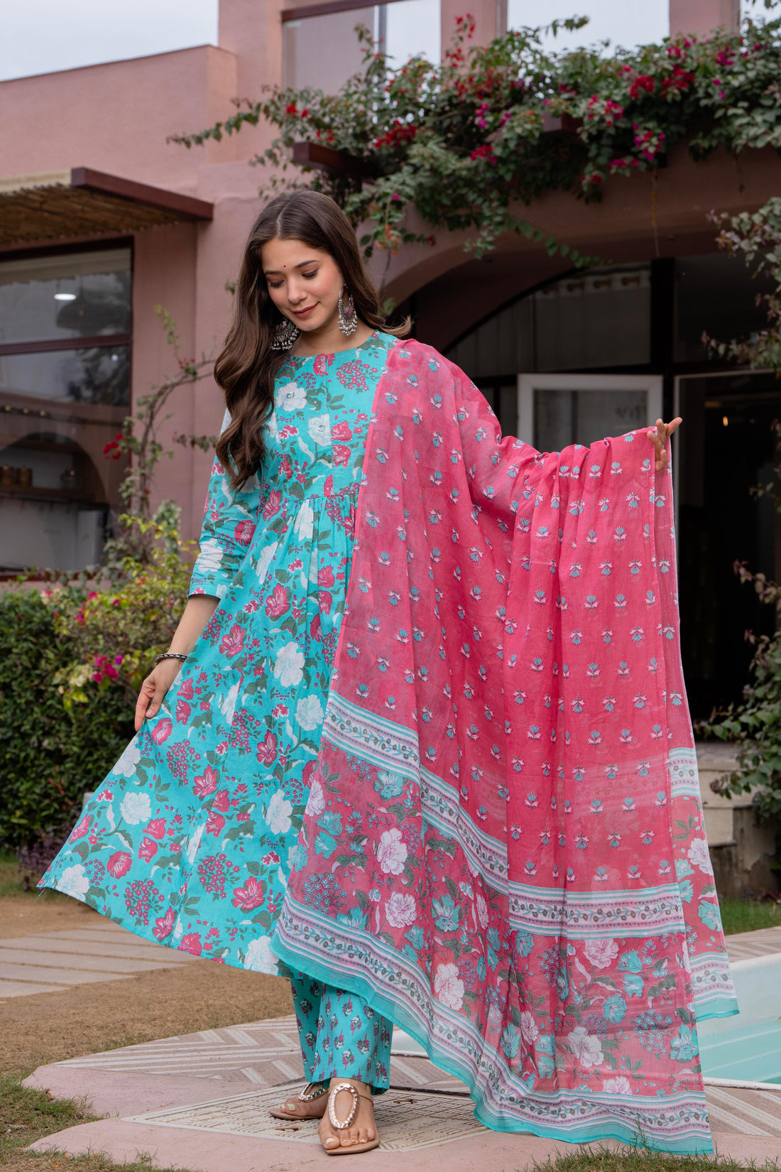 LIGHT BLUE PLEATED SUIT SET