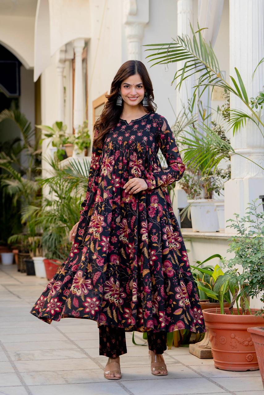 BLACK FLORAL TIERED GRACE DRESS