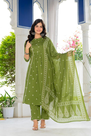 FERN GREEN PLEATED SUIT SET