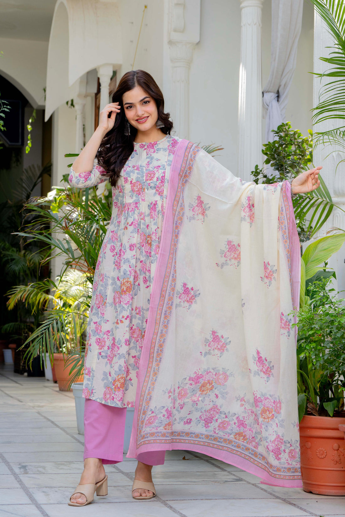 ROSE BLOOM PLEATED SUIT